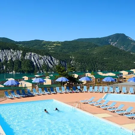Domaine Residentiel De Plein Air Odalys Les Berges Du Lac Camping