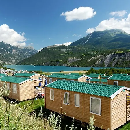 Camping Domaine Residentiel De Plein Air Odalys Les Berges Du Lac 3*