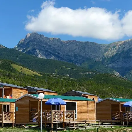 Domaine Residentiel De Plein Air Odalys Les Berges Du Lac Camping